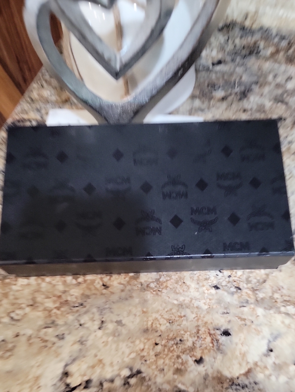 MCM NWOT Pink Wallet with Gold Accents FULL INCLUSSION - Picture 8 of 11